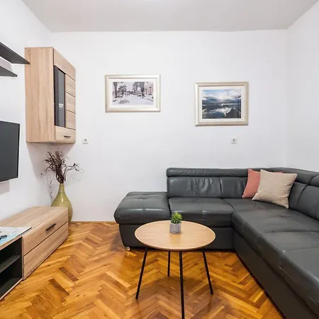 Splitstay & Quiet - 5 Min To Riva Appartement