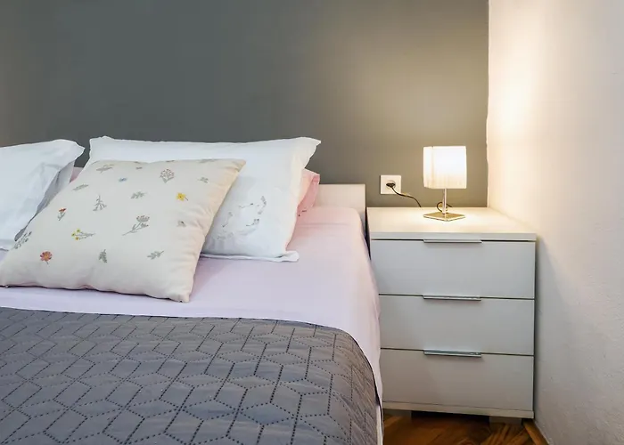 Splitstay & Quiet - 5 Min To Riva Appartement *