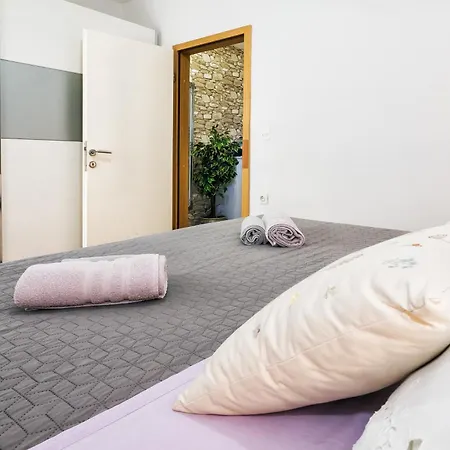 'radunica' - Local Home, Near Riva & Market * Σπλιτ