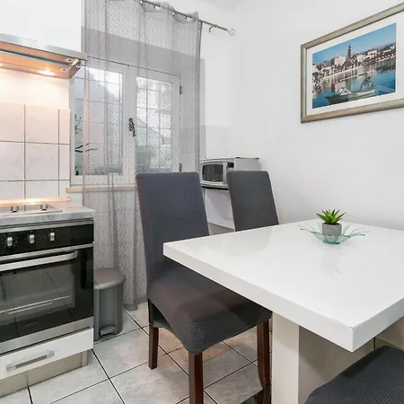 'radunica' - Local Home, Near Riva & Market * Σπλιτ