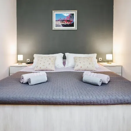 'radunica' - Local Home, Near Riva & Market