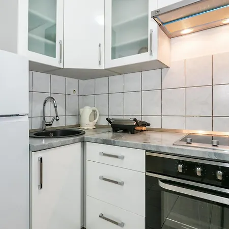 'radunica' - Local Home, Near Riva & Market Διαμέρισμα *